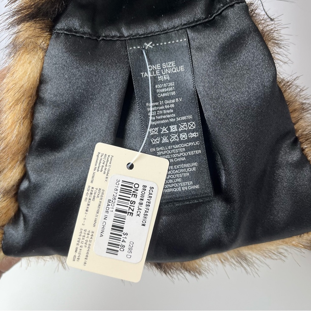 Fur Faux Scarf Elegant in Brown - Picture 10 of 10